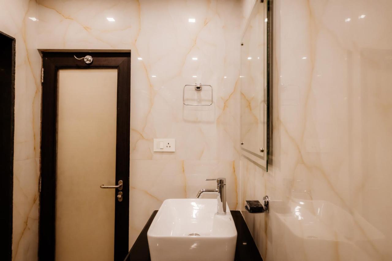 Krishna Beach Resort & Spa Colva Buitenkant foto